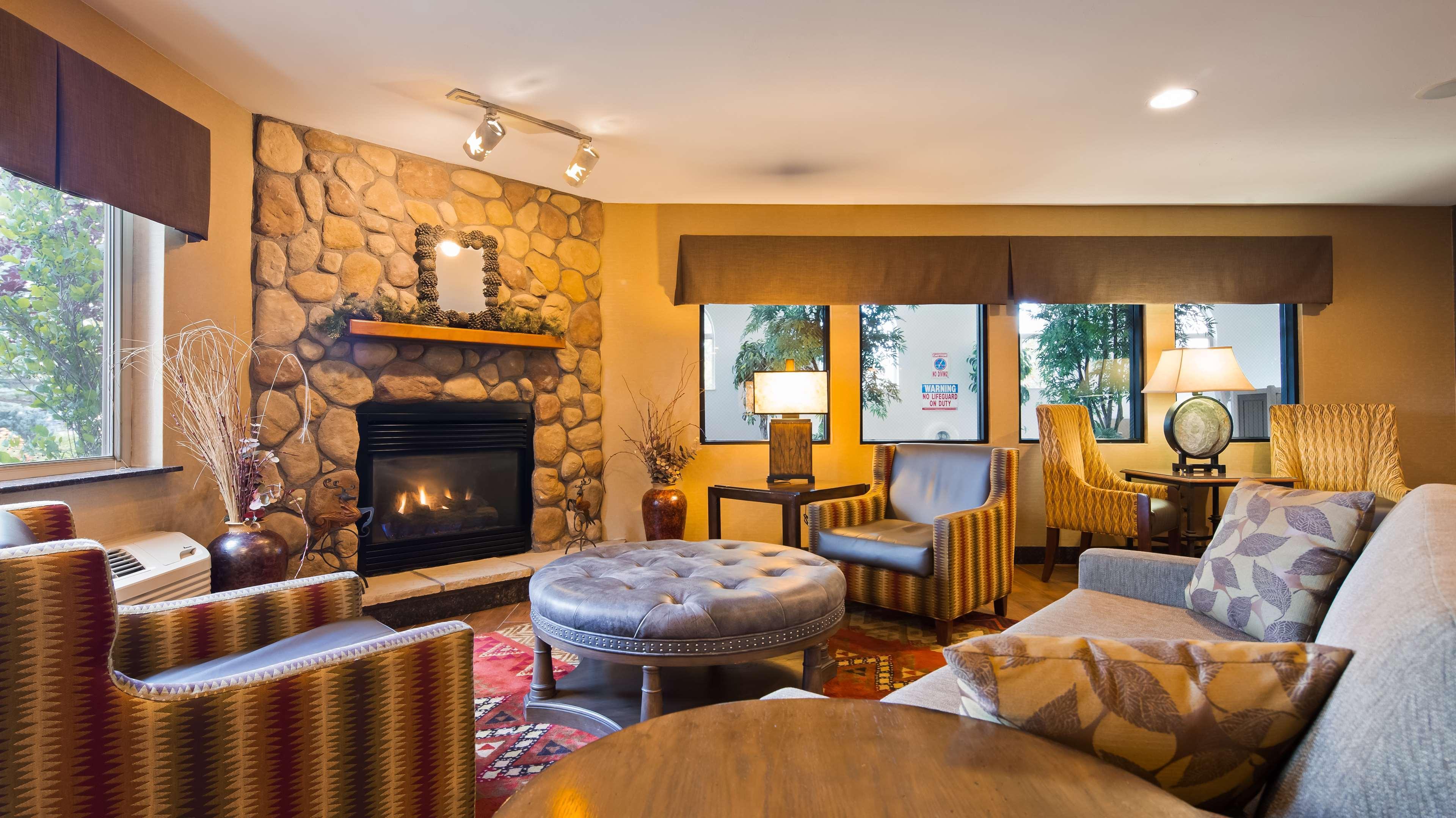 Best Western Plus Deer Park Hotel And Suites Craig Exterior photo