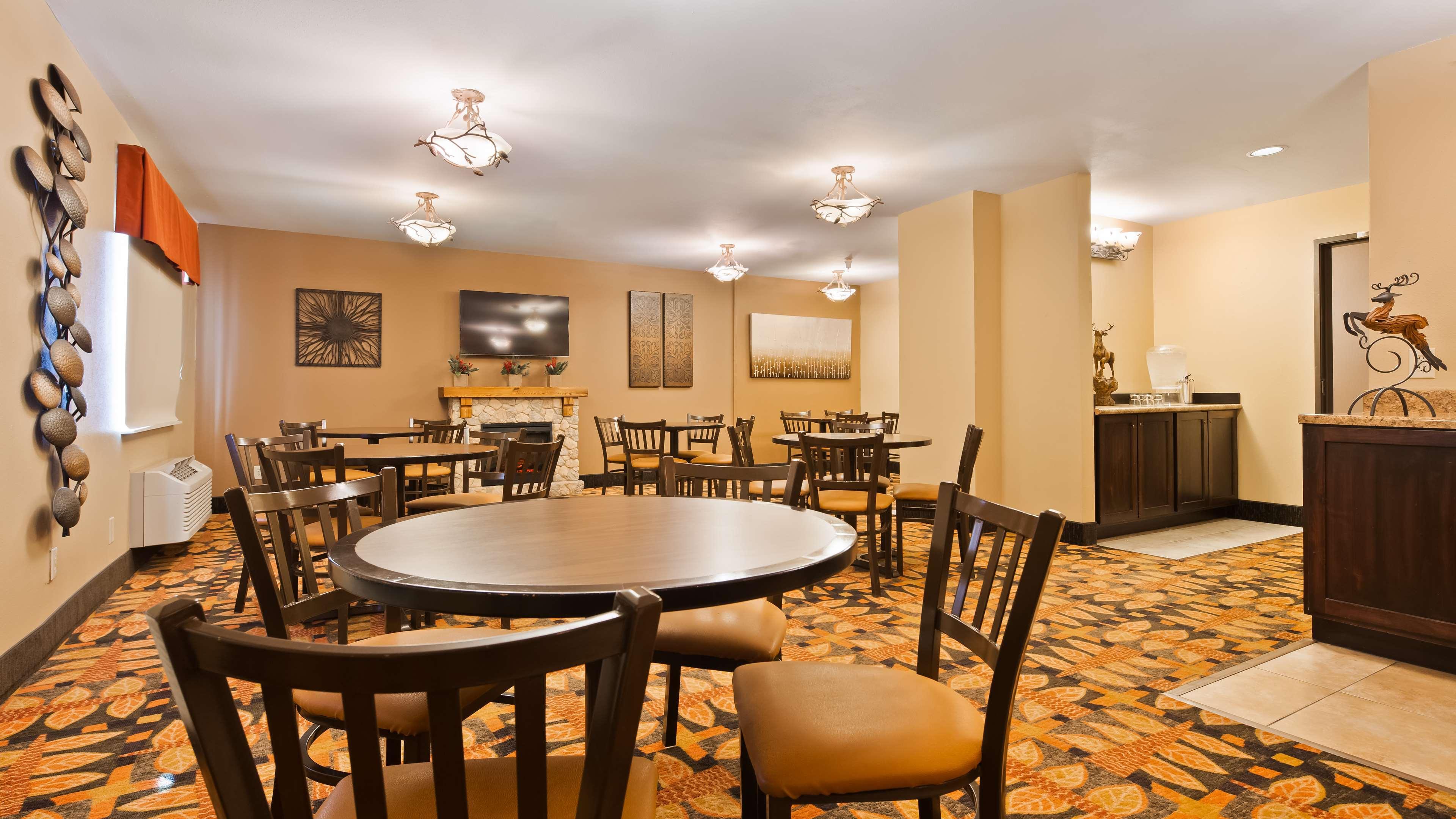 Best Western Plus Deer Park Hotel And Suites Craig Exterior photo