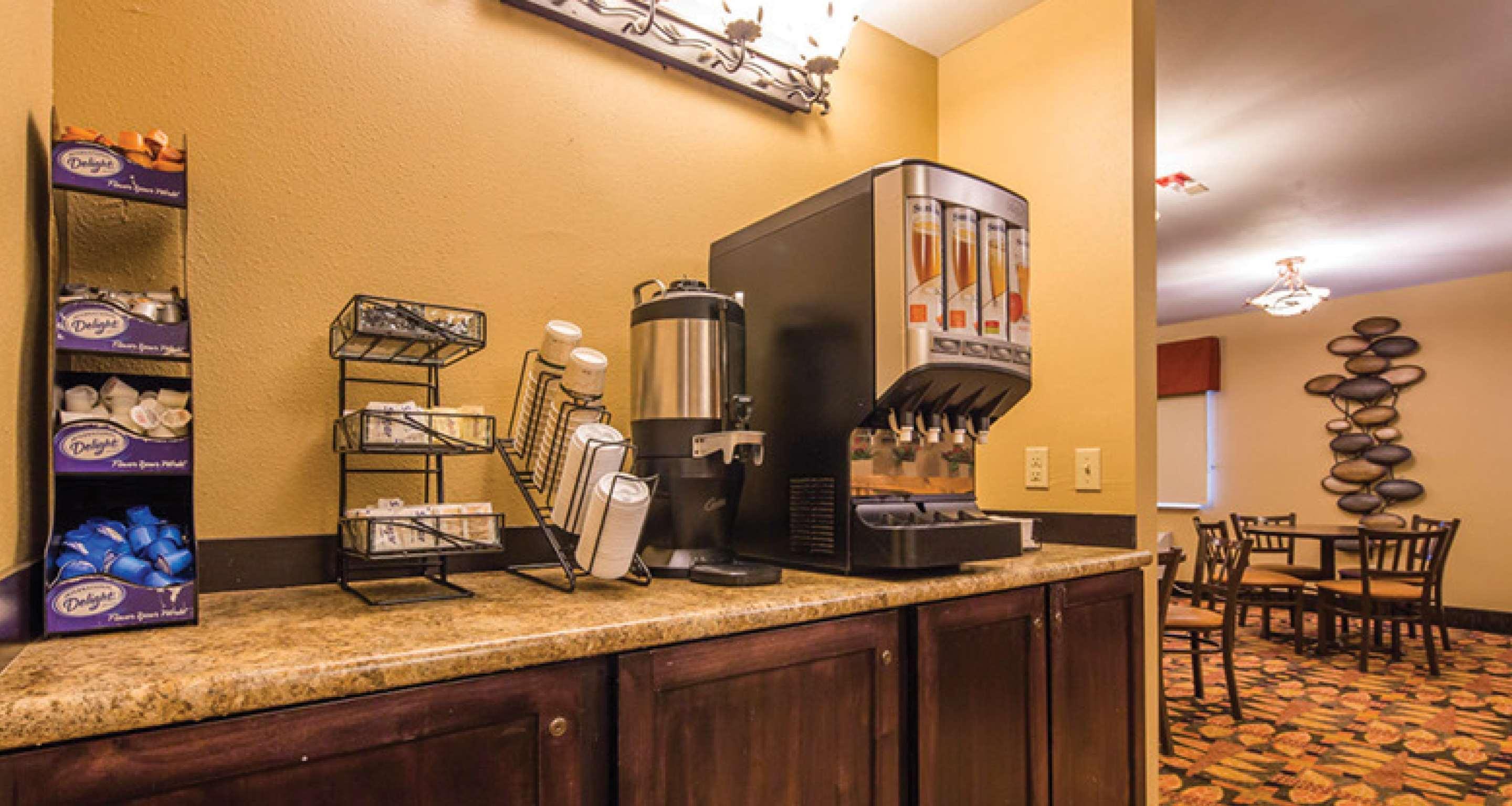 Best Western Plus Deer Park Hotel And Suites Craig Exterior photo